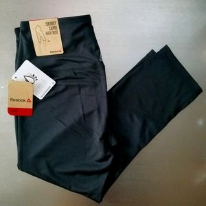 Reebok Vigor High Rise Athletic Capri Legging NWT Black